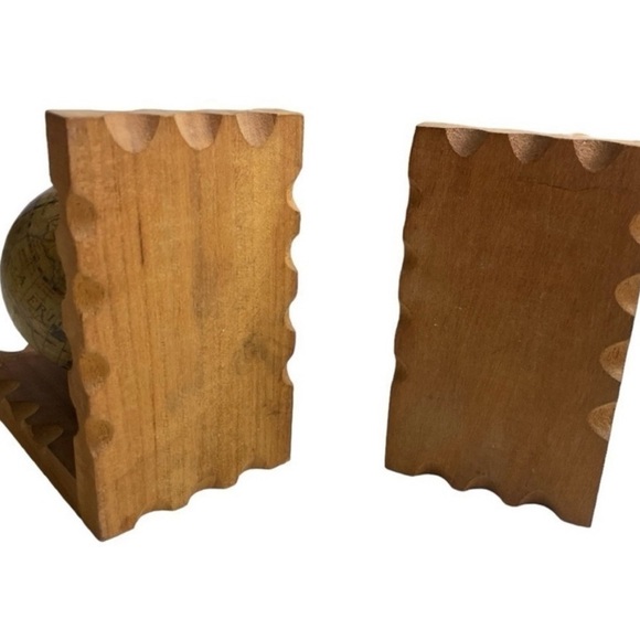 Vtg 1970's Latin Old World Map Globe Bookends Hong Kong Renaissance Explorer - Picture 3 of 9